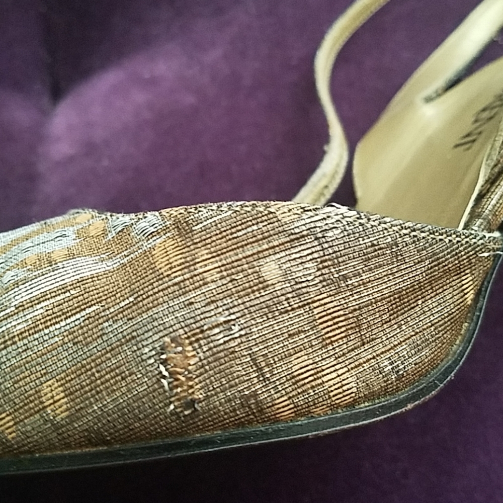 [Yves Saint Laurent] Metallic Brocade Pumps - Picture 8 of 8